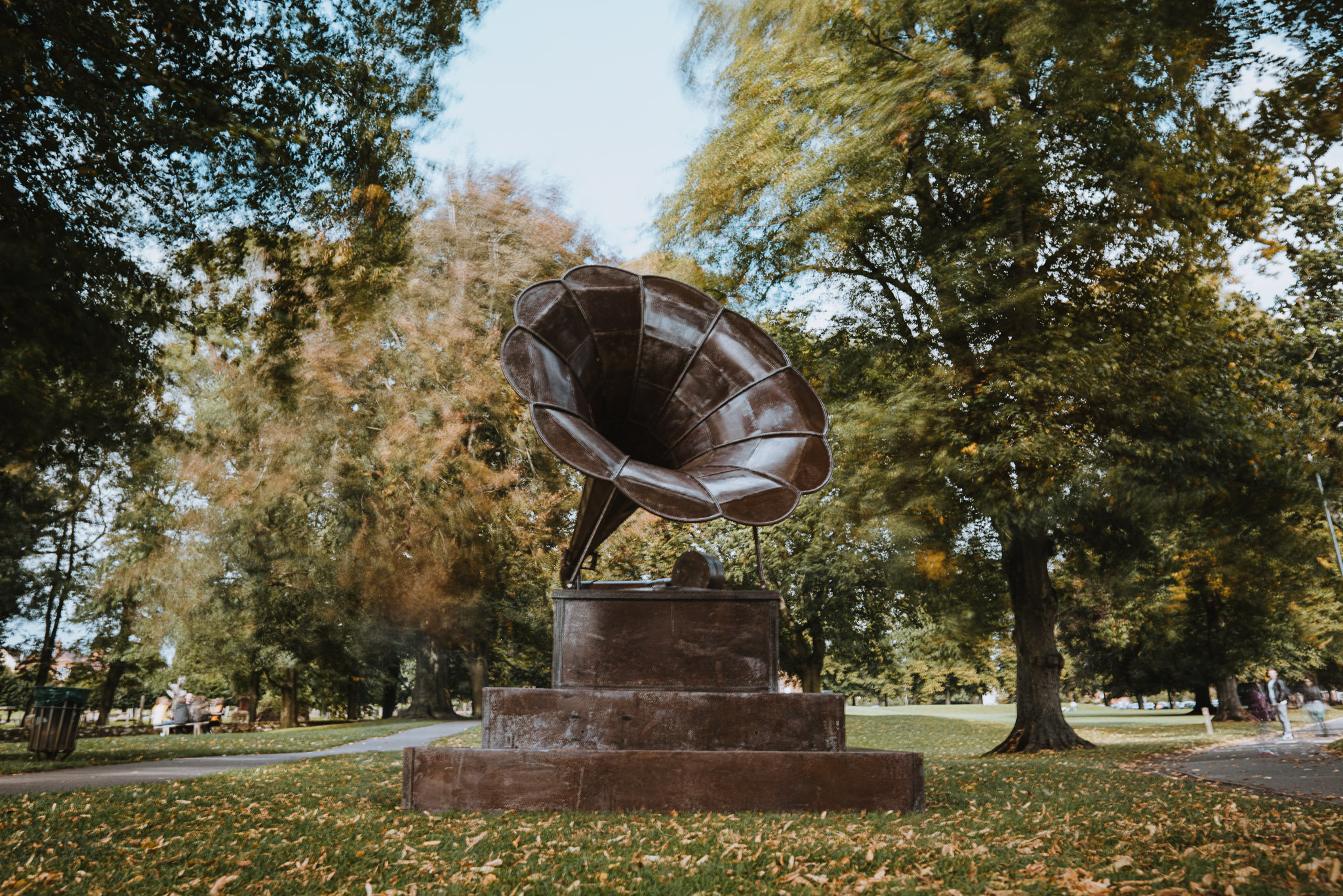 28-09-gramophone-1-transluceo